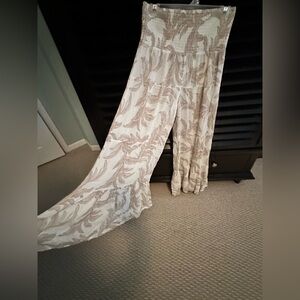 NWT Beautiful summer coverup palazzo pants detailing is gorgeous